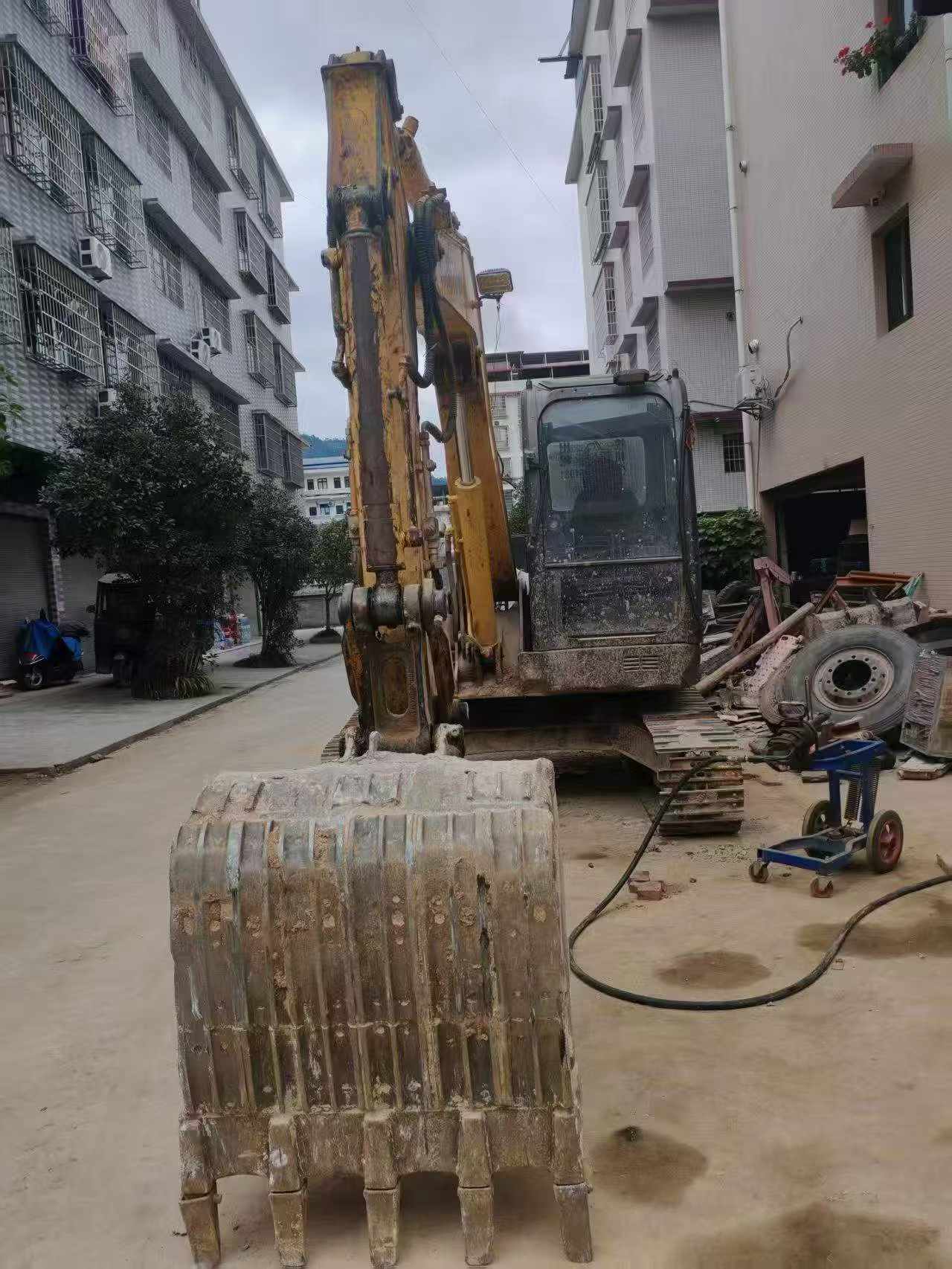 Buy Sumitomo SH80-6 Used Excavator / 3
