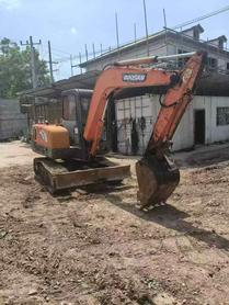 Buy Doosan DH55 Used Excavator / 2 Buy Doosan DH55 Used Excavator / 2