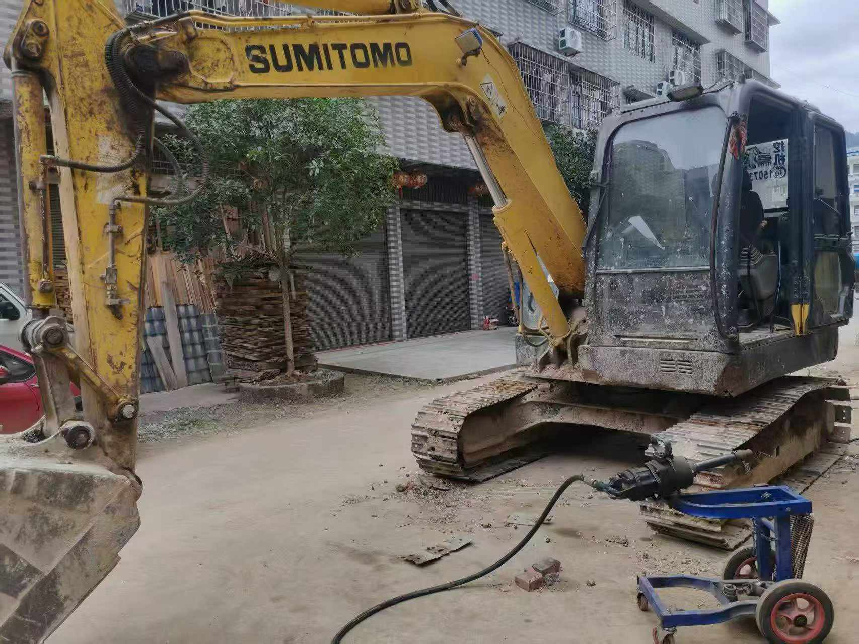 Buy Sumitomo SH80-6 Used Excavator / 4