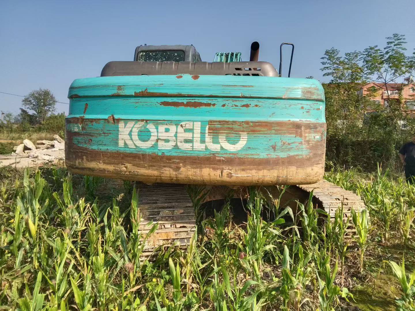 Buy Kobelco SK200-2 Used Excavator / 2