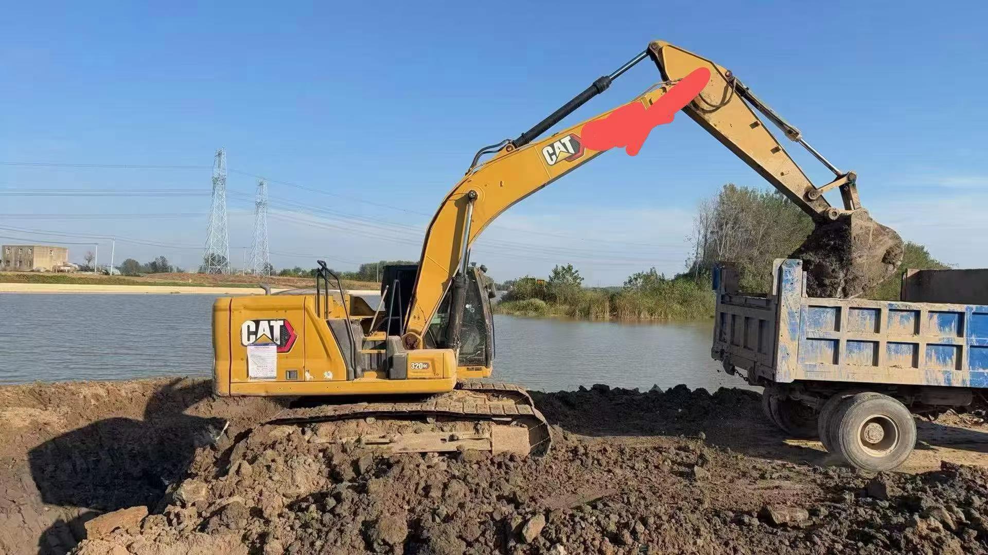 Buy Caterpillar 320GC Used Excavator / 2
