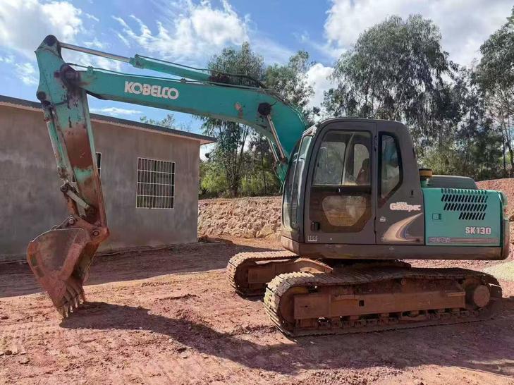Buy Kobelco SK130 Used Excavator / 1