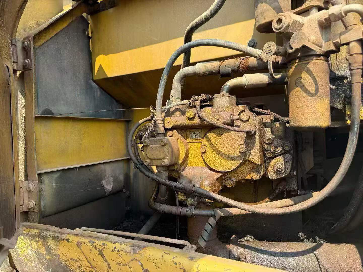 Buy Caterpillar 320C Used Excavator / 3
