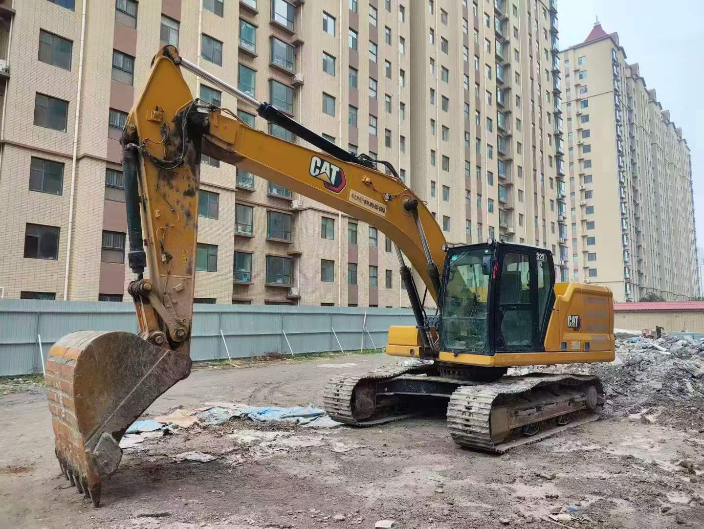 Buy Caterpillar 323 Used Excavator / 3