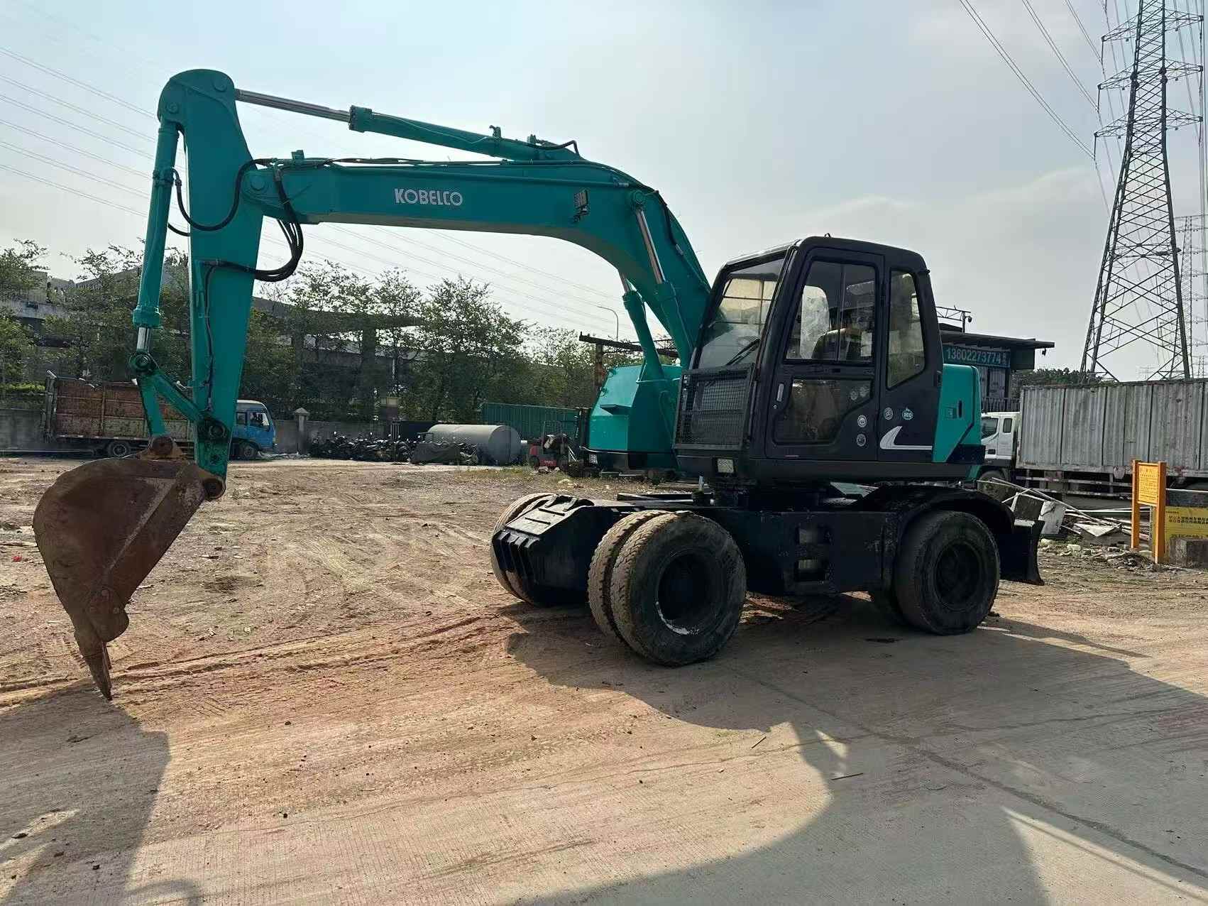 Buy Kobelco SK120 Used Excavator / 2