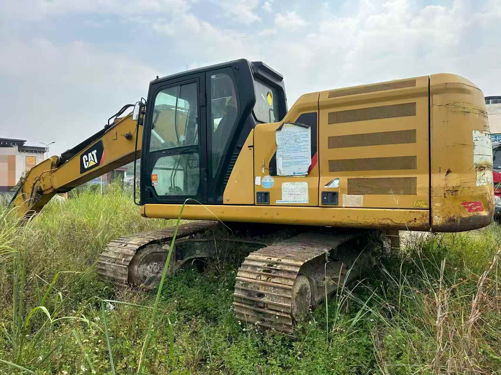 Buy Caterpillar 320GC Used Excavator / 2