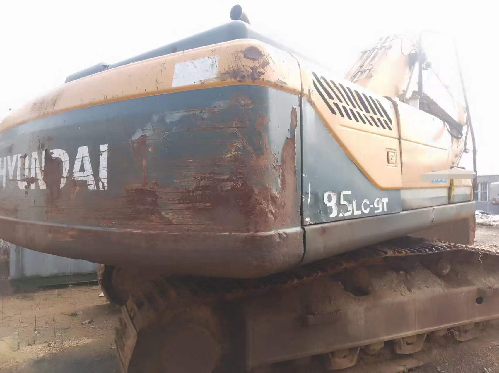 Buy Hyundai R305LVS Used Excavator / 3