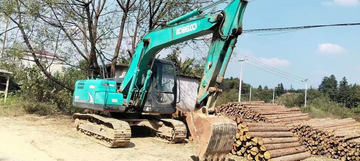 Buy Kobelco SK140 Used Excavator / 1
