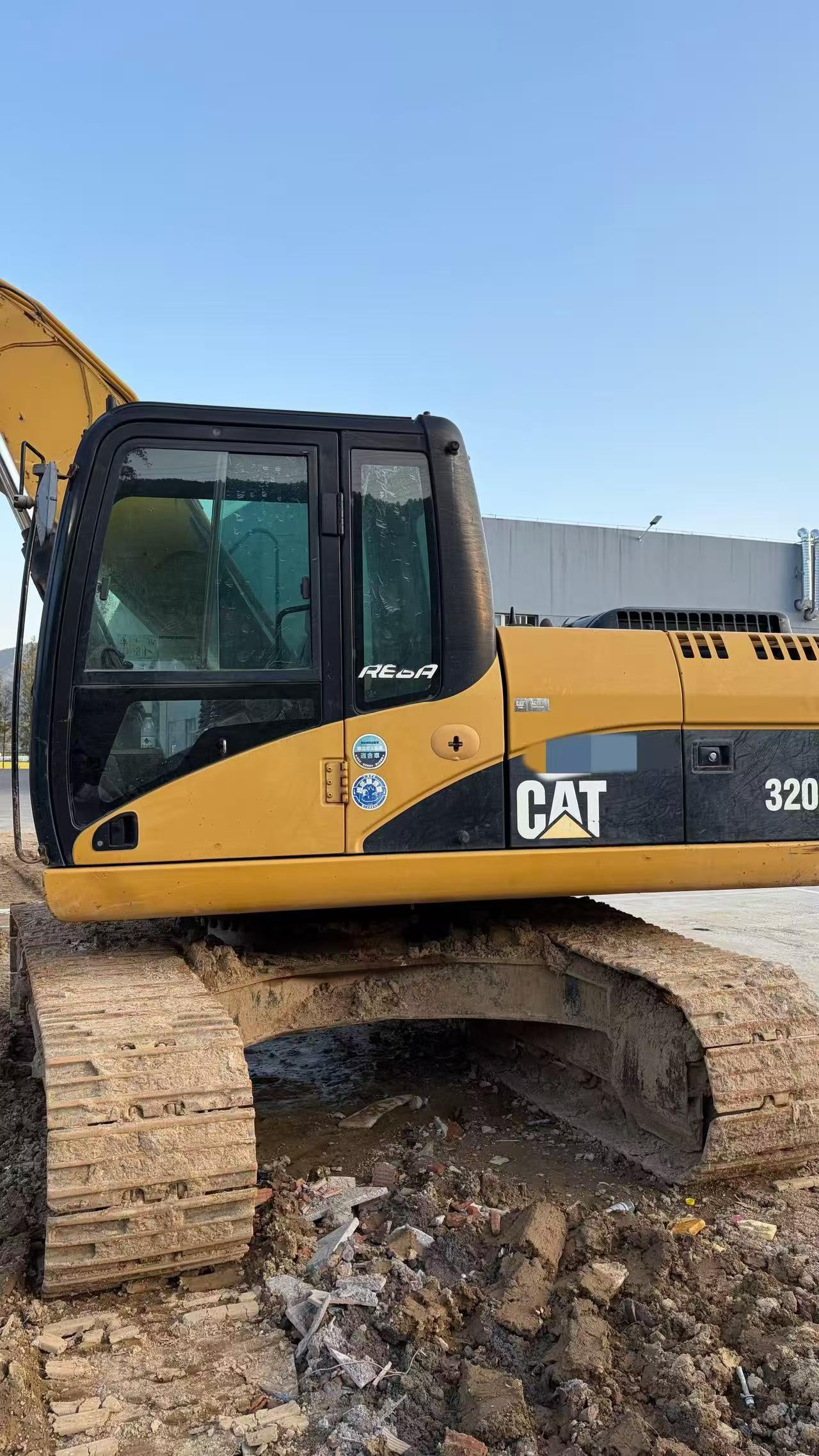 Buy Caterpillar 320D Used Excavator / 4