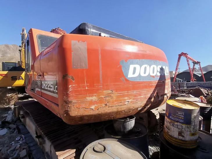 Buy Doosan S225 Used Excavator / 1
