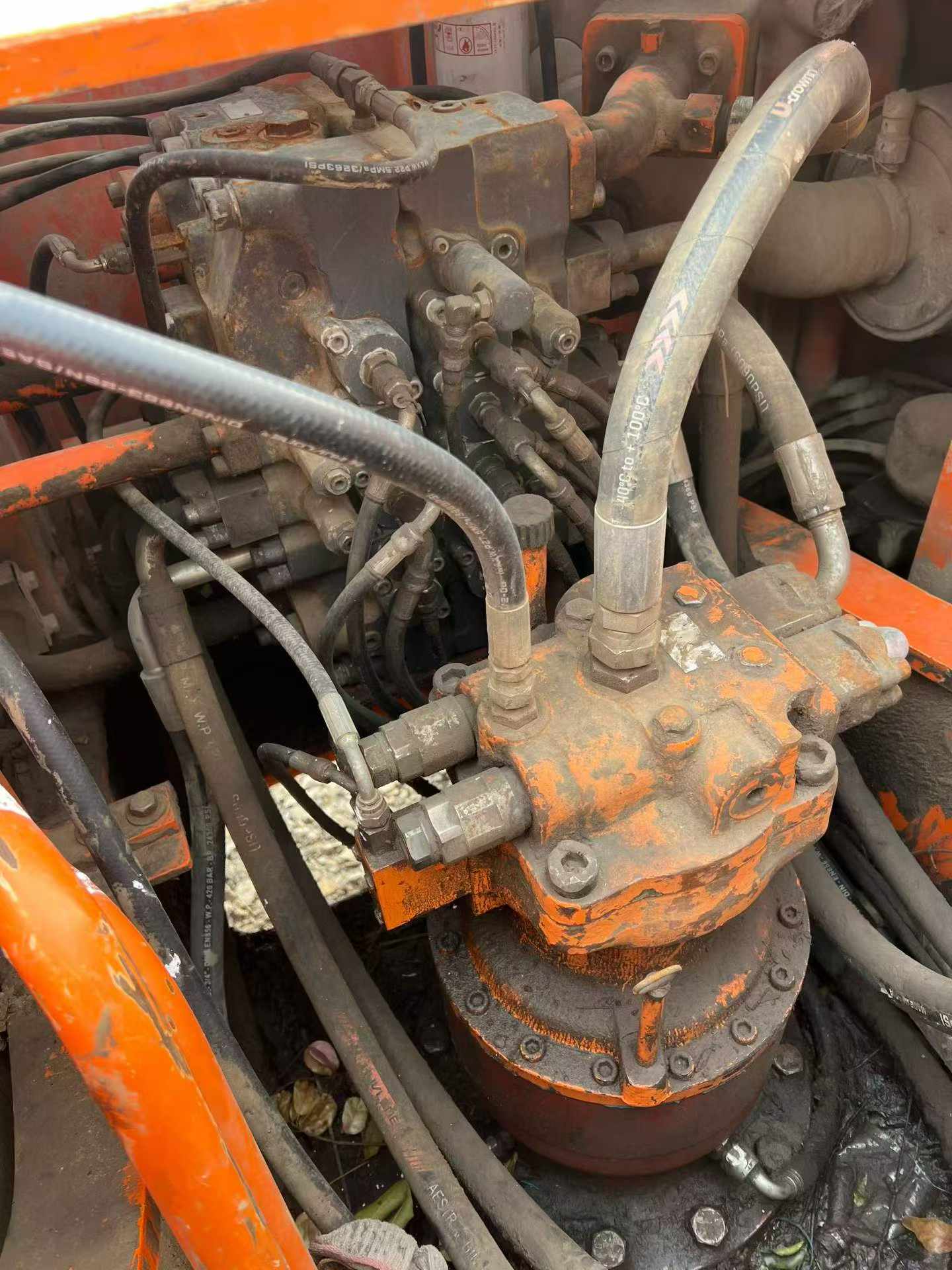 Buy Doosan DH225-7 Used Excavator / 4