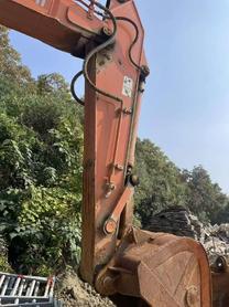 Buy Hitachi EX360-5 Used Excavator / 4 Buy Hitachi EX360-5 Used Excavator / 4