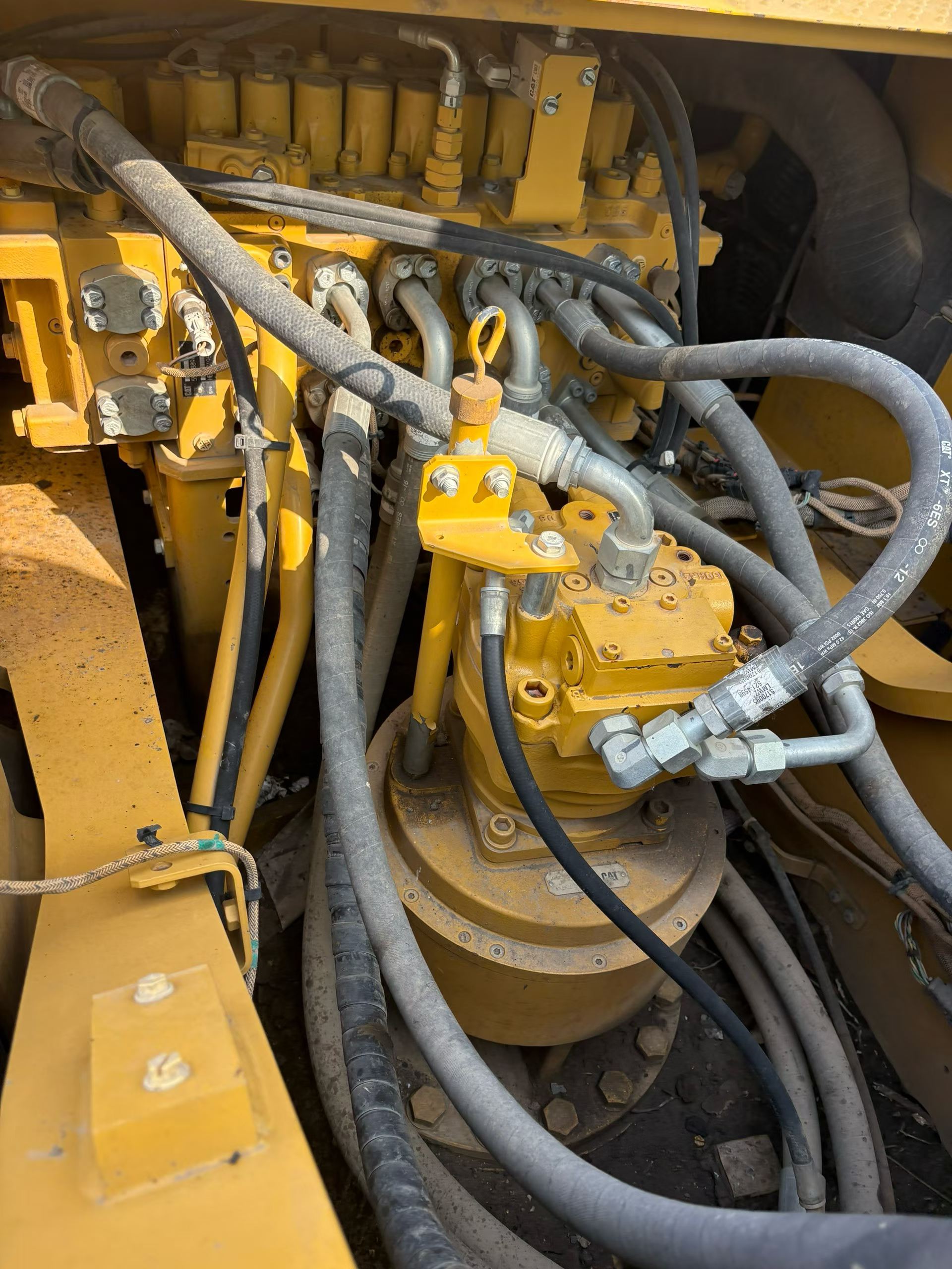 Buy Caterpillar 330B Used Excavator / 7