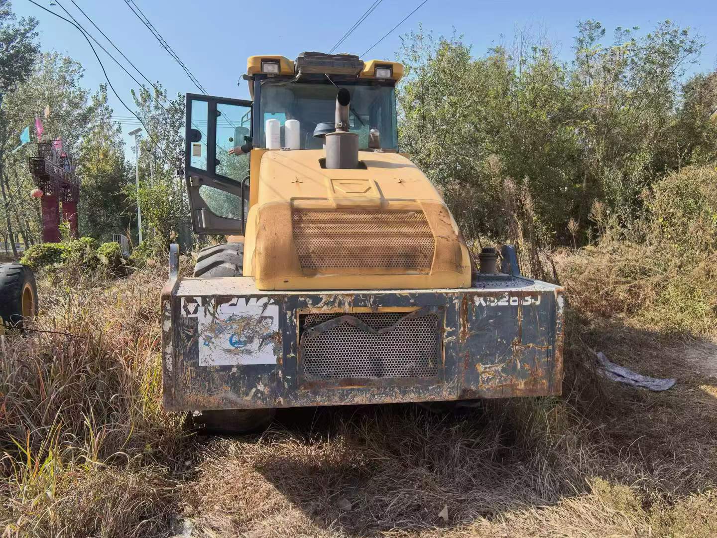 Compre Escavadeira XCMG XE7000 Usada / 2