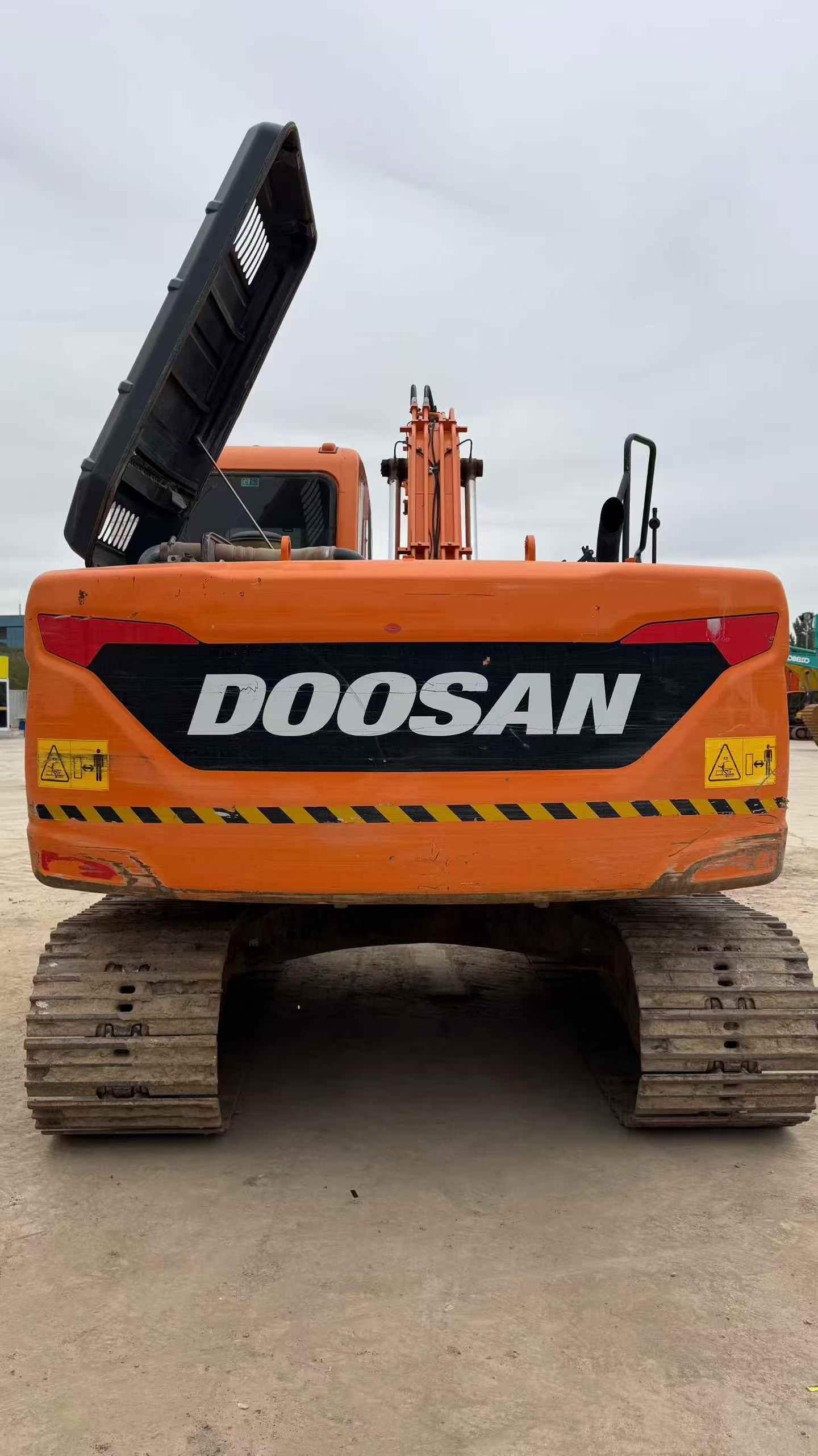 Buy Doosan DH150 Used Excavator / 5