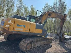 Buy XCMG XE200 Used Excavator / 3 Buy XCMG XE200 Used Excavator / 3