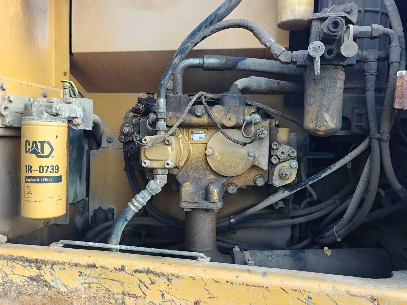 Buy Caterpillar 320D Used Excavator / 3