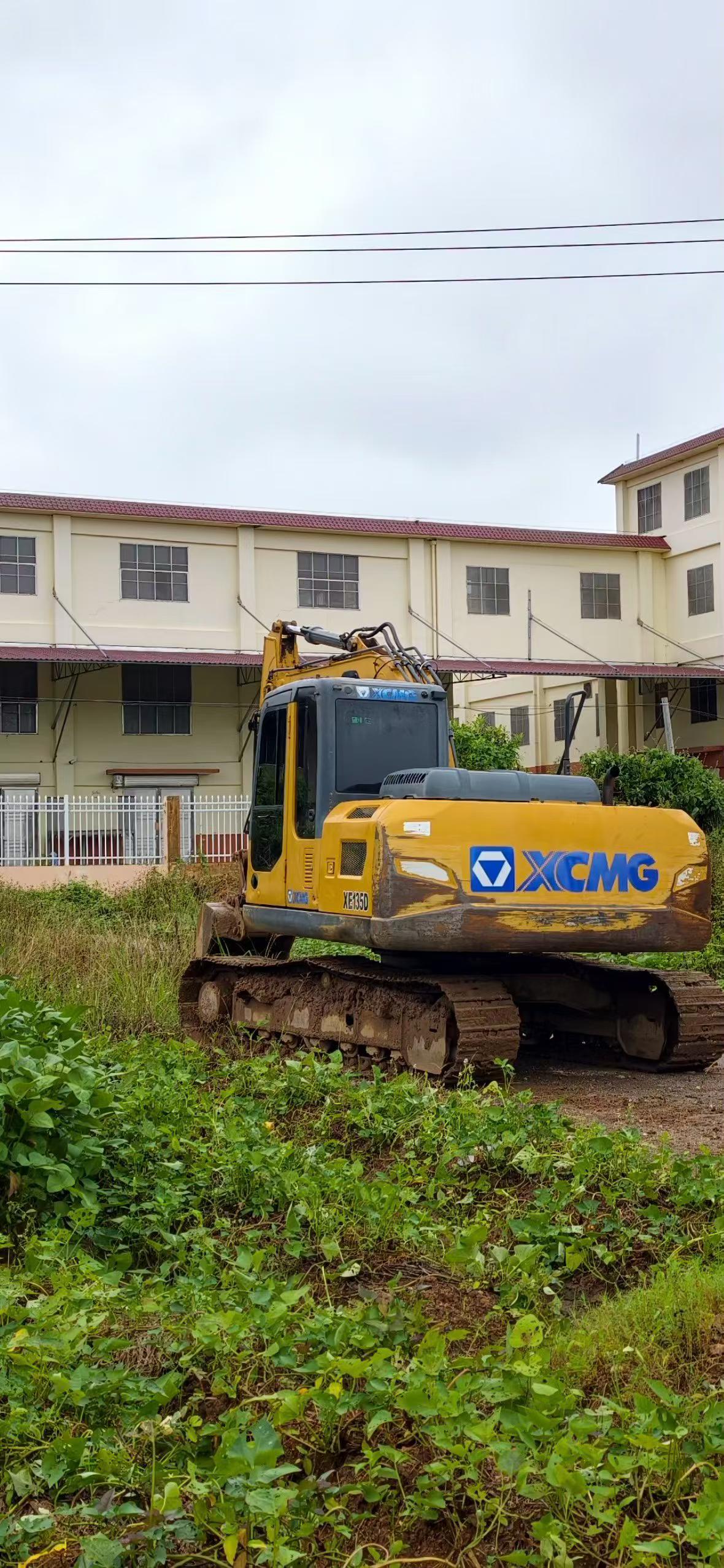 Buy XCMG Used Excavator / 3