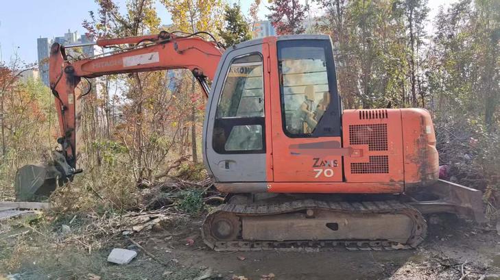 Buy Hitachi ZX60 Used Excavator / 1