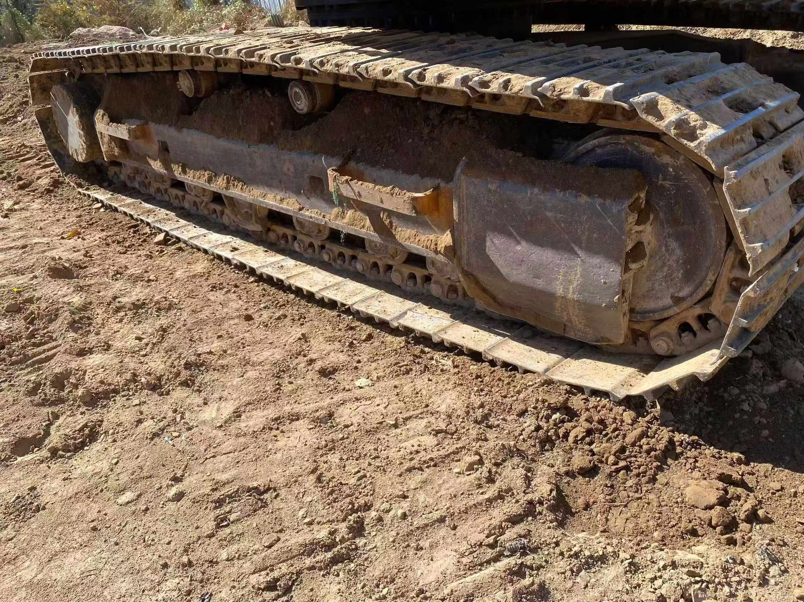 Buy Caterpillar 320D Used Excavator / 8