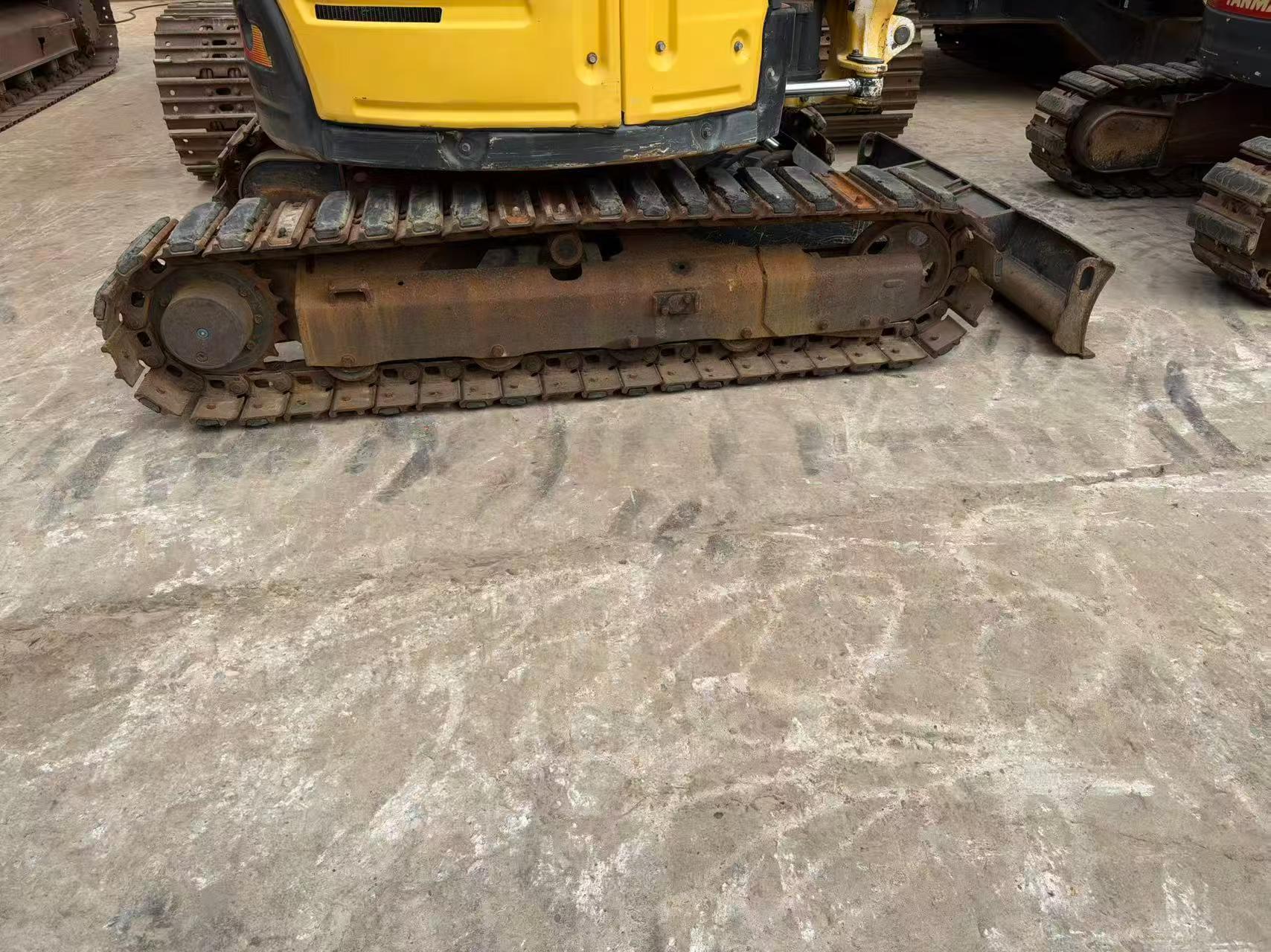 Buy Yanmar Vio30-1 Used Excavator / 6