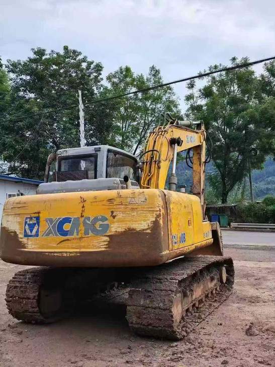 Buy XCMG XE150 Used Excavator / 1