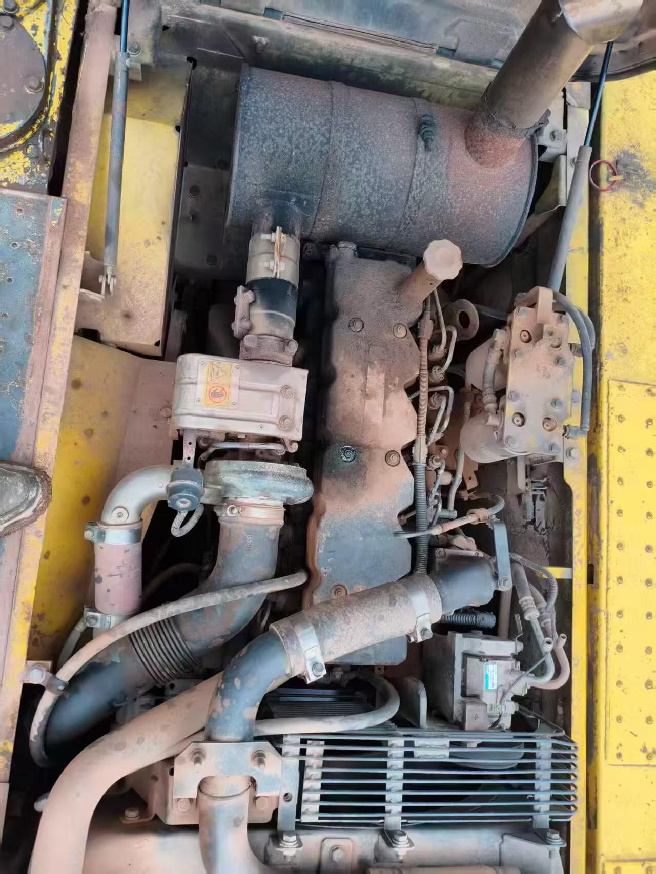 Buy Komatsu PC240-6 Used Excavator / 5