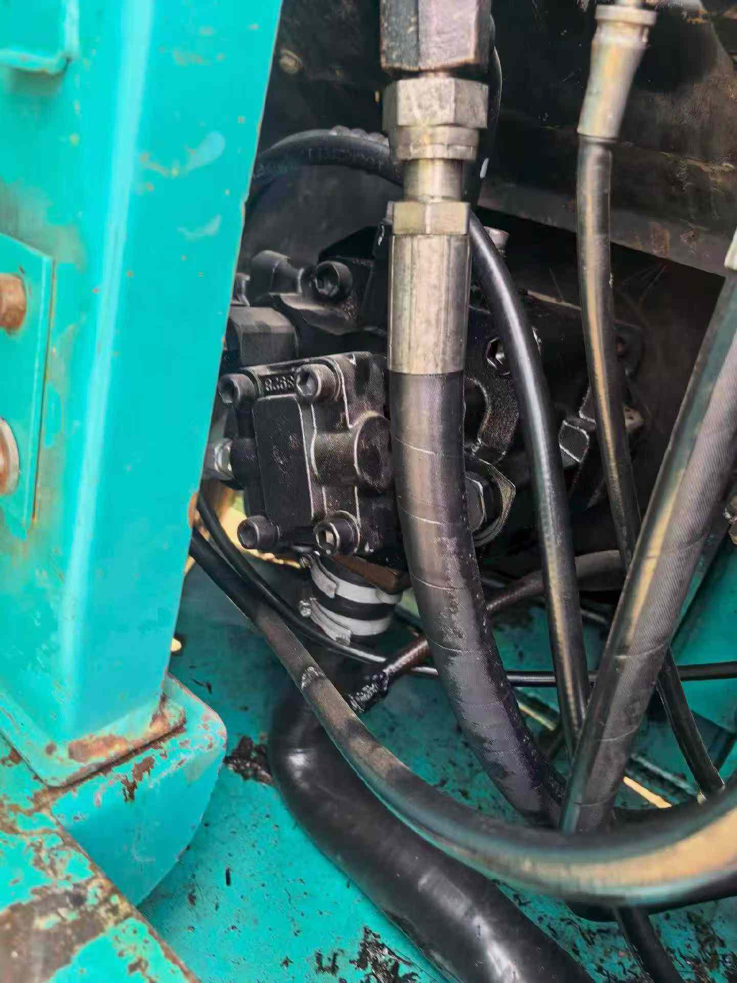 Buy Kobelco SK75 Used Excavator / 8