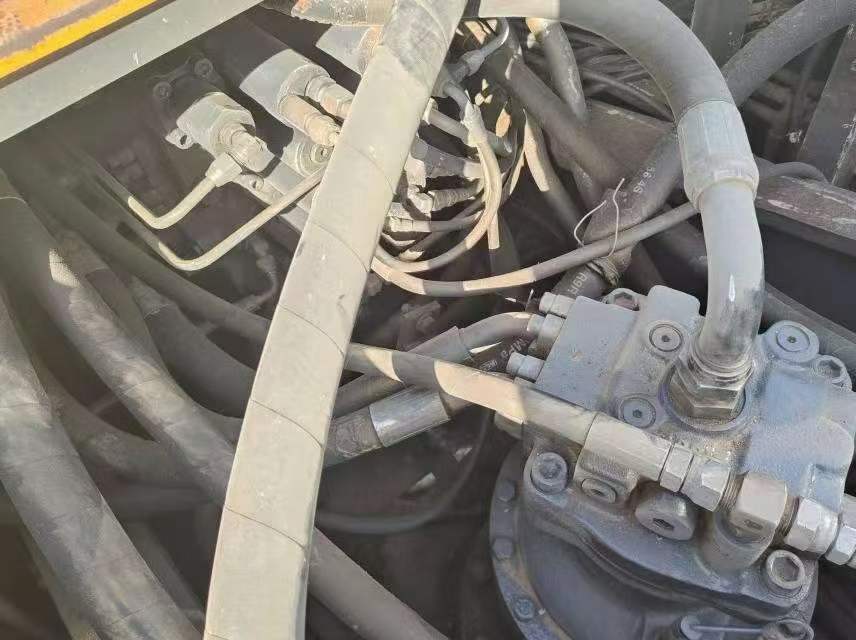 Buy Sumitomo SH200 Used Excavator / 8