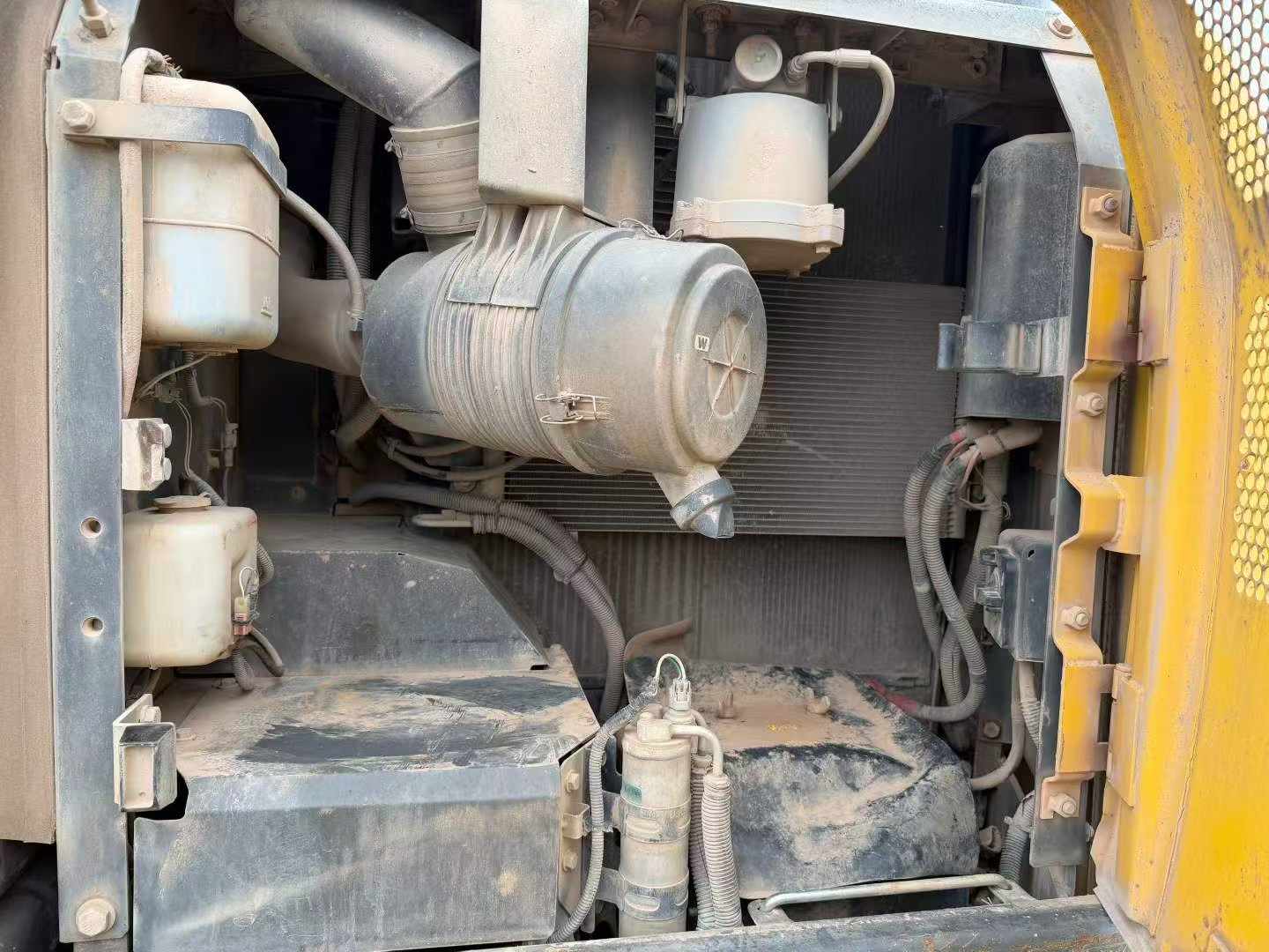 Buy Sumitomo SH130-3 Used Excavator / 6