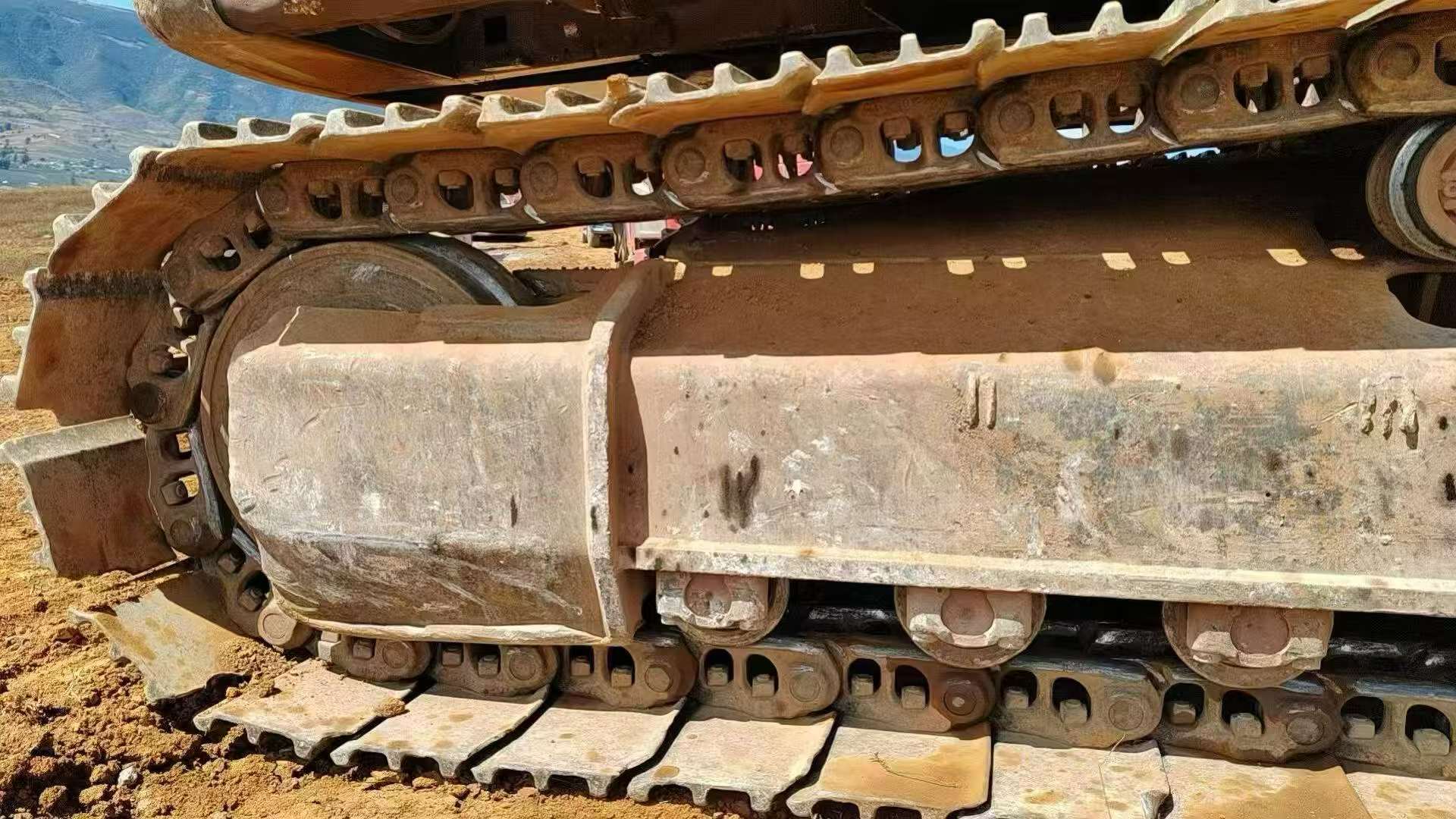 Buy Caterpillar 329D Used Excavator / 4