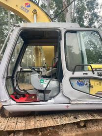 Buy Sumitomo SH120A2 Used Excavator / 4 Buy Sumitomo SH120A2 Used Excavator / 4