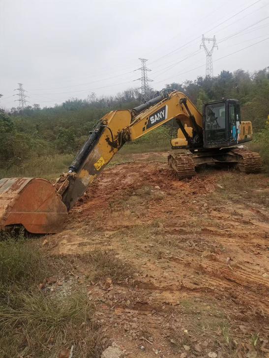 Buy Sany SY215C-8 Used Excavator / 1