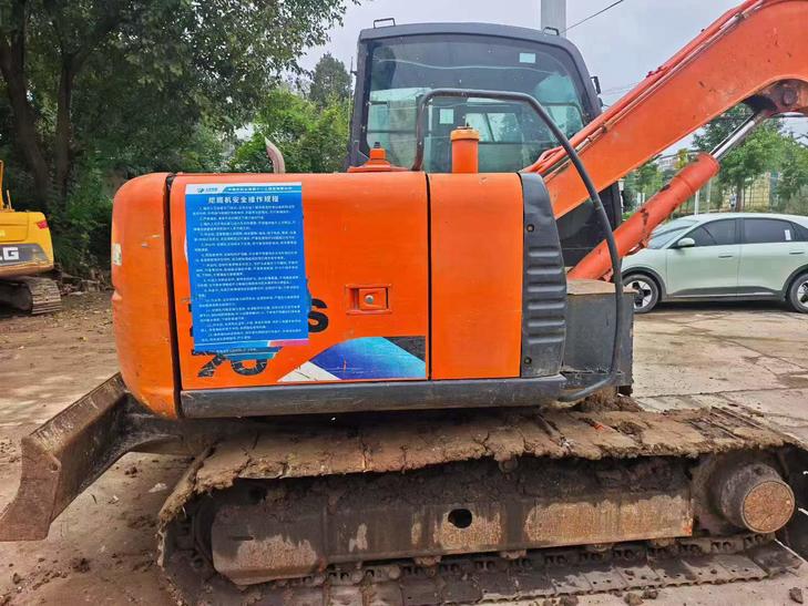 Buy Hitachi EX70 Used Excavator / 1