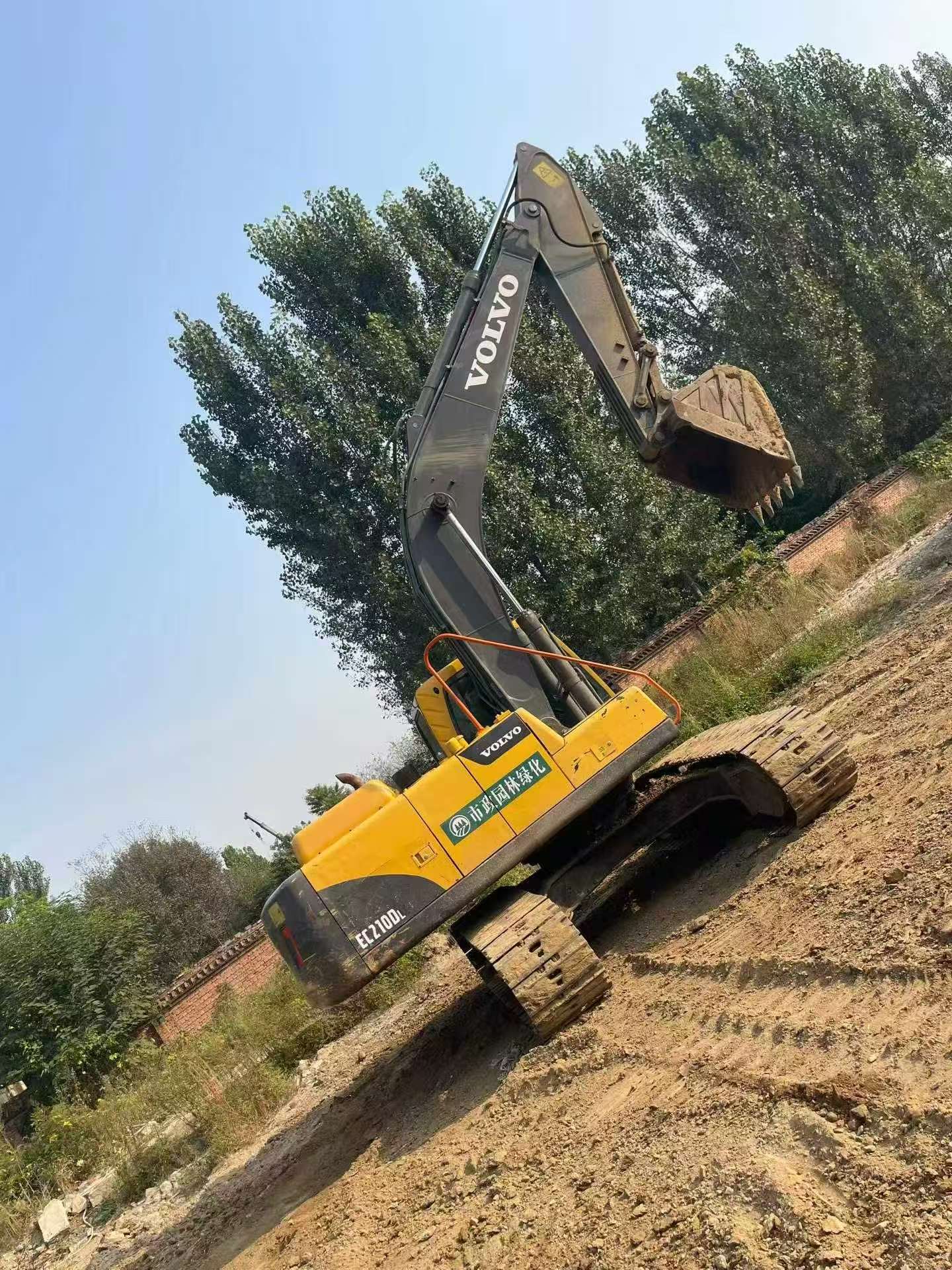 Buy Volvo EC210B Used Excavator / 2