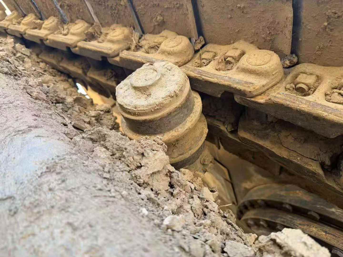 Buy Hyundai R215VS Used Excavator / 8