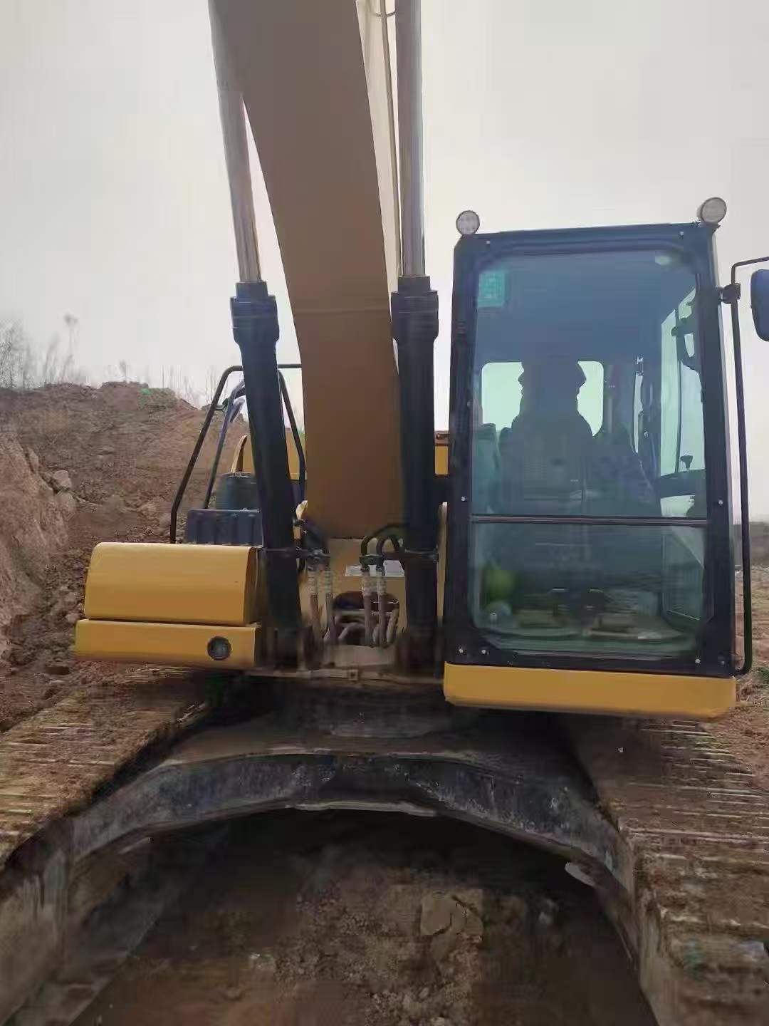 Buy Caterpillar 323 Used Excavator / 6