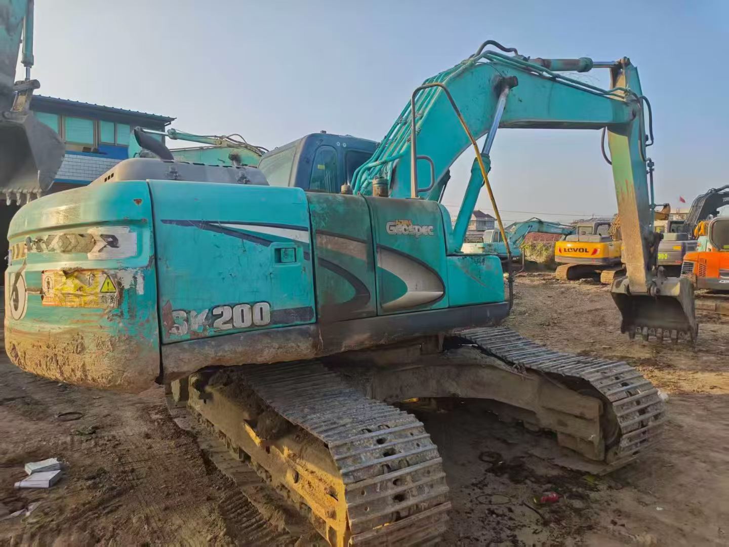 Buy Kobelco SK200 Used Excavator / 4