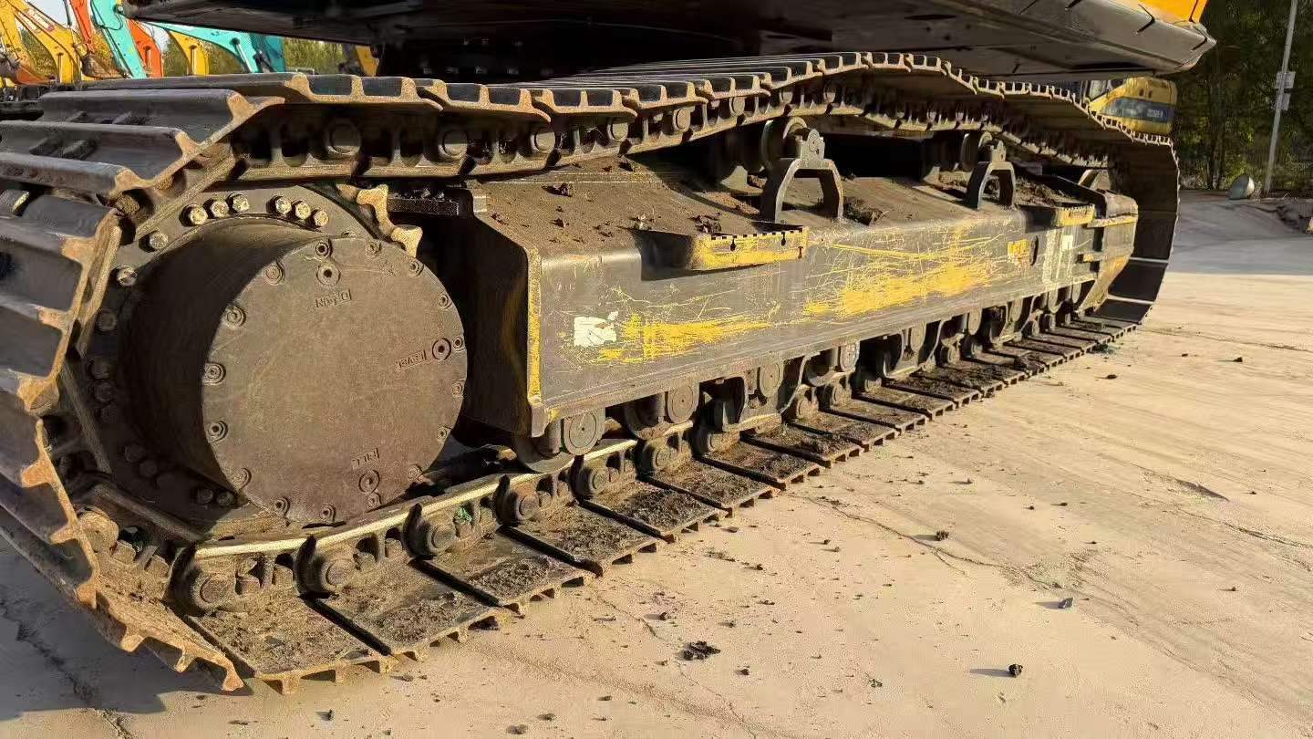 Buy XCMG XE270DK Used Excavator / 9
