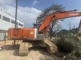 Купить Подержанный Экскаватор Hitachi EX200-3 / 3 Купить Подержанный Экскаватор Hitachi EX200-3 / 3
