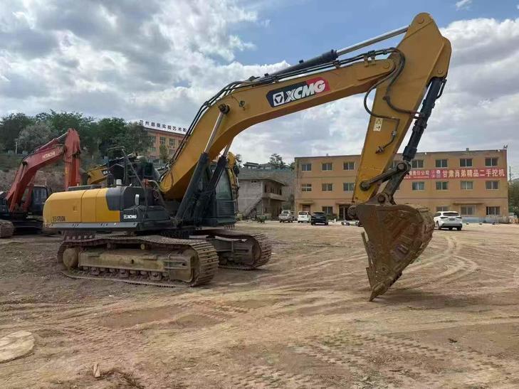 Buy XCMG XE380K Used Excavator / 1