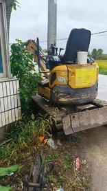 Buy XCMG XE15 Used Excavator / 2 Buy XCMG XE15 Used Excavator / 2