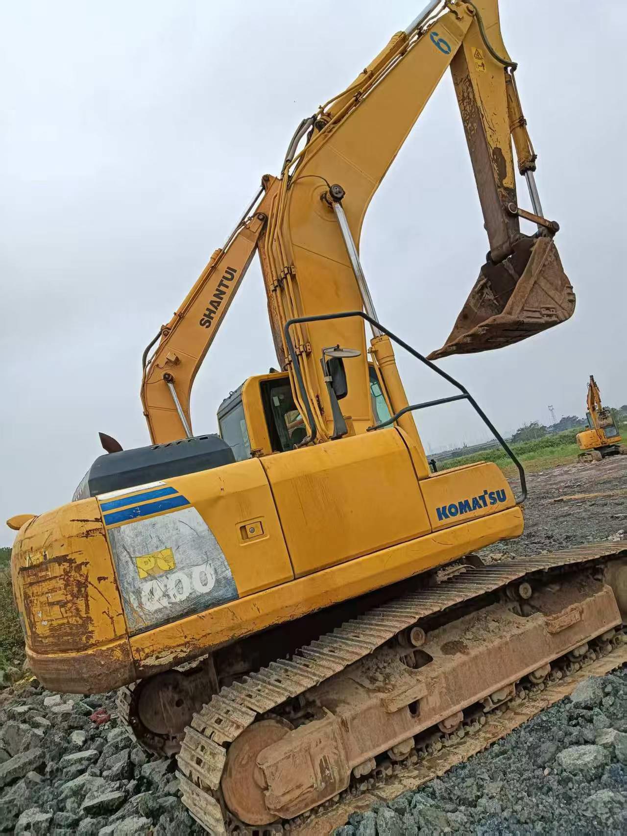 Buy Komatsu PC200-8N1 Used Excavator / 7