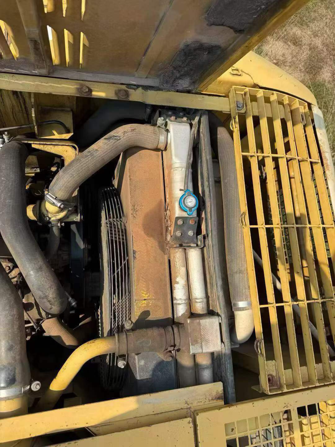 Buy Caterpillar 320C Used Excavator / 6