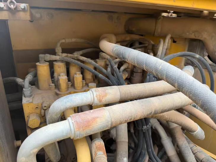 Buy Caterpillar 320D Used Excavator / 1