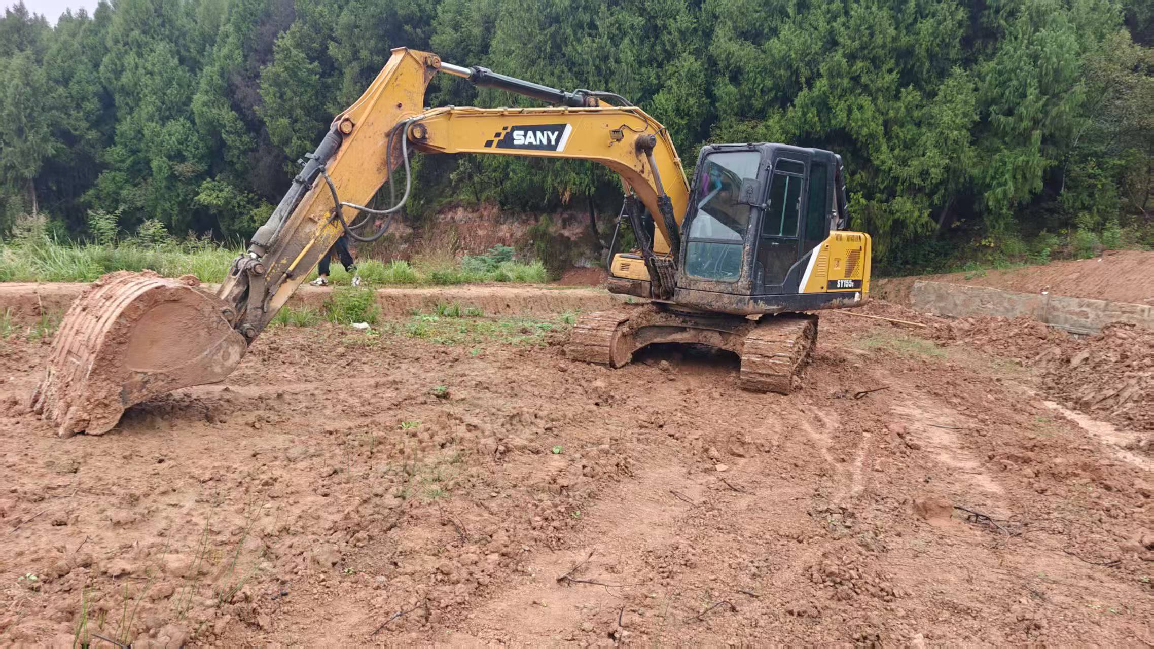 Buy Sany SY135 Used Excavator / 5