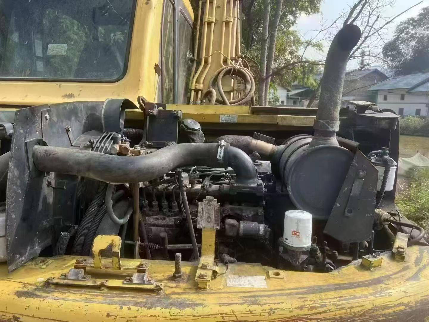 Buy Komatsu PC60-7 Used Excavator / 3