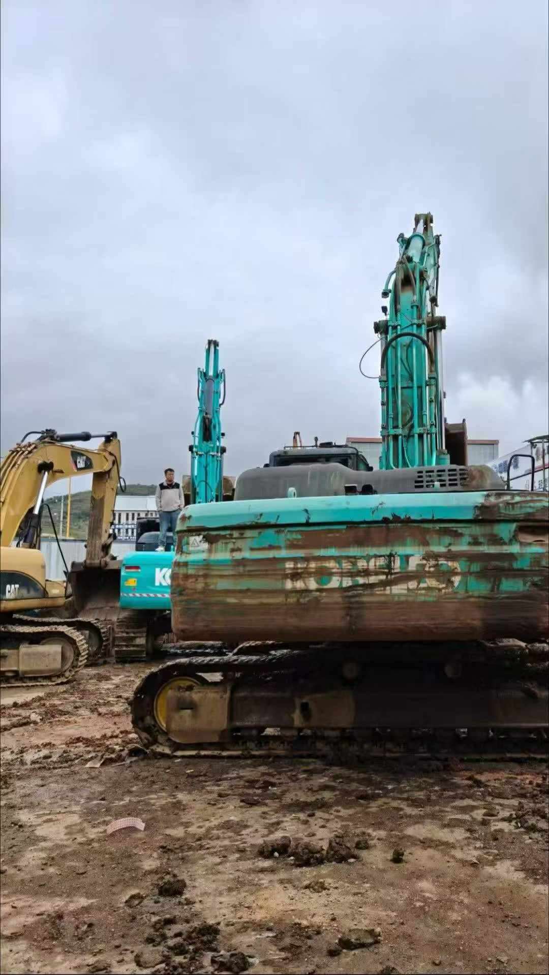 Buy Kobelco SK350-8 Used Excavator / 2