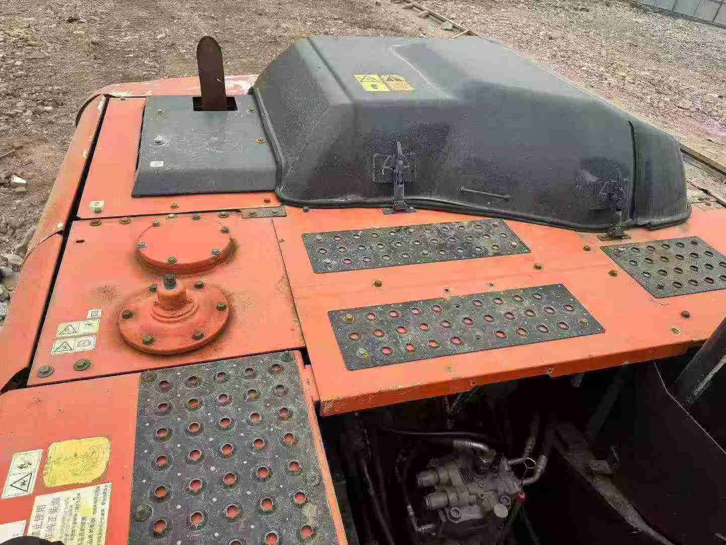 Buy Hitachi ZH200-5A Used Excavator / 9