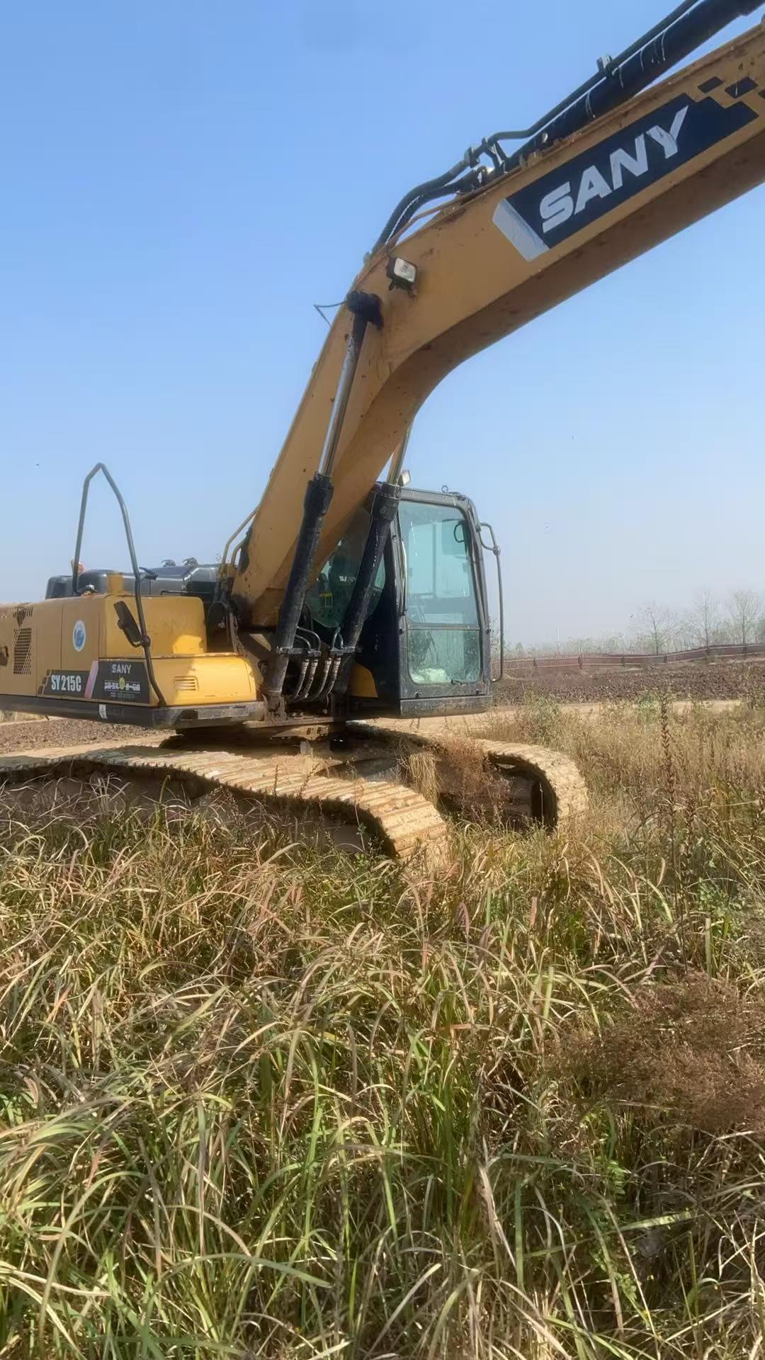 Buy Sany SY215C-8 Used Excavator / 2